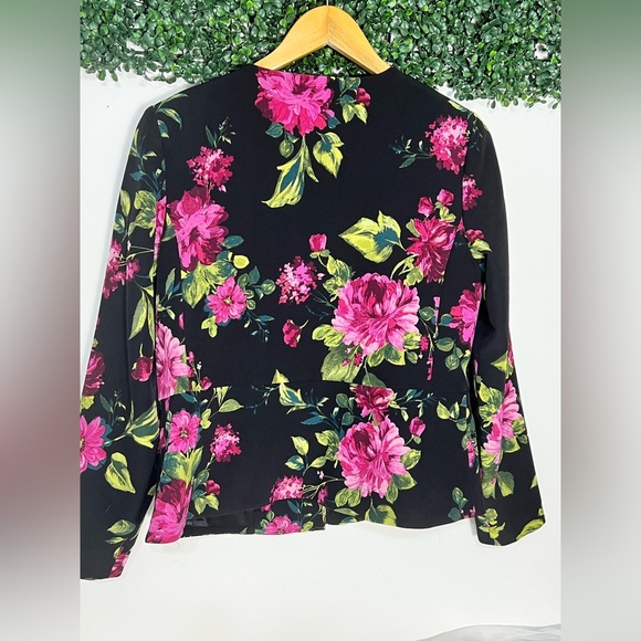 Susan Graver Black Floral Liquid Knit Blazer Jacket Size 6 Ribbon Trim EUC - Picture 6 of 12